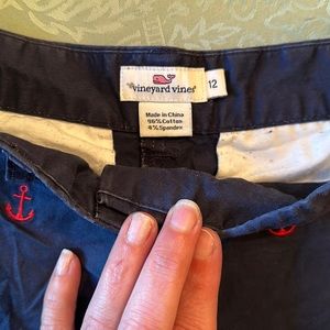 Vineyard Vines Girls Shorts Size 12 Navy with Pink Anchors